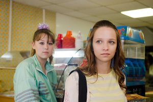 Szenenbild - Three Girls